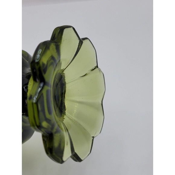 Fenton Swung Vase Petal Base Green 13 3/4 In Tall - Picture 10 of 12